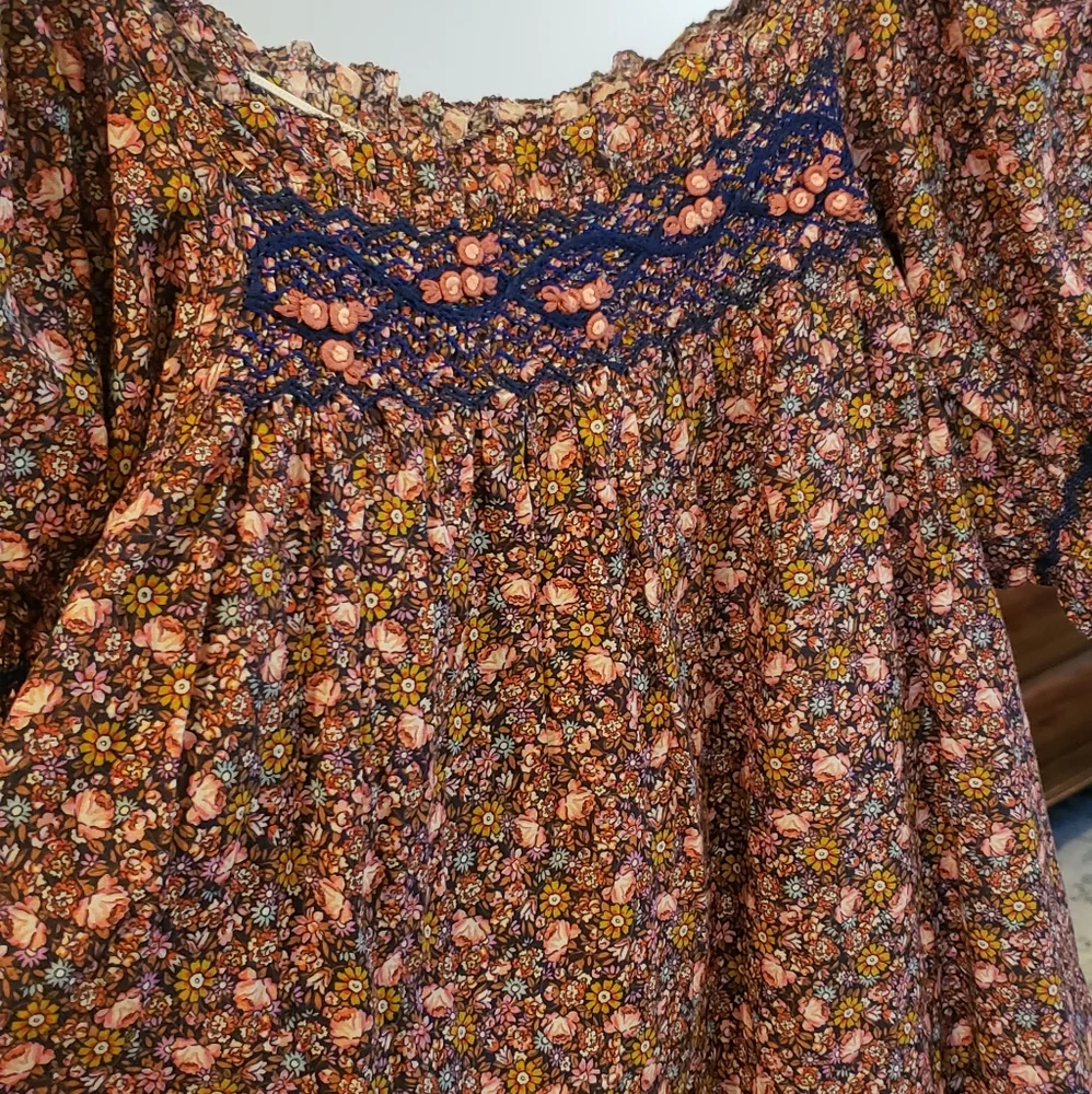 Doen Floral Puff Sleeve Peasant Blouse - Burgundy Multicolor